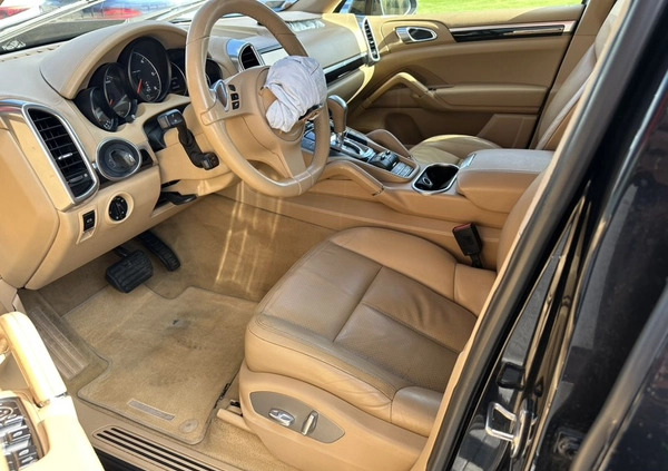 Porsche Cayenne cena 41900 przebieg: 336000, rok produkcji 2010 z Świecie małe 92